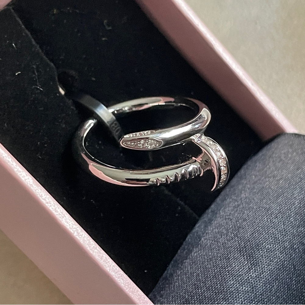 Peermont Rhodium Plated CZ crystal Nail Ring, NWOT. Size 9 - Picture 2 of 16